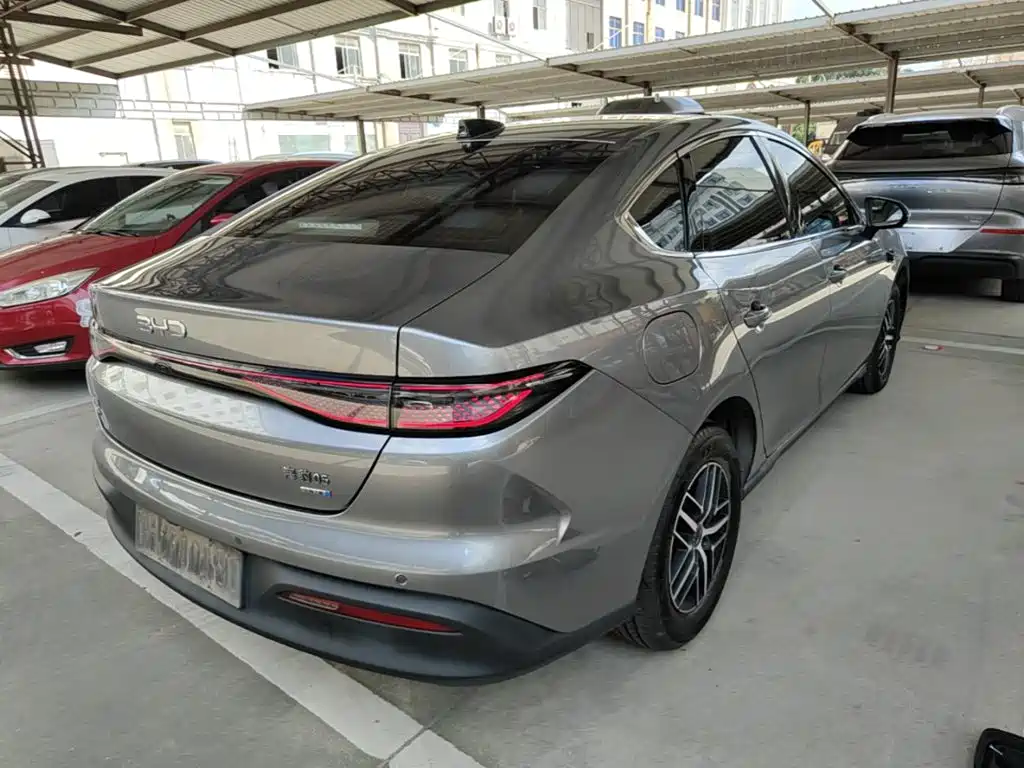BYD Seal 05 DM-i 2025 — фото 7