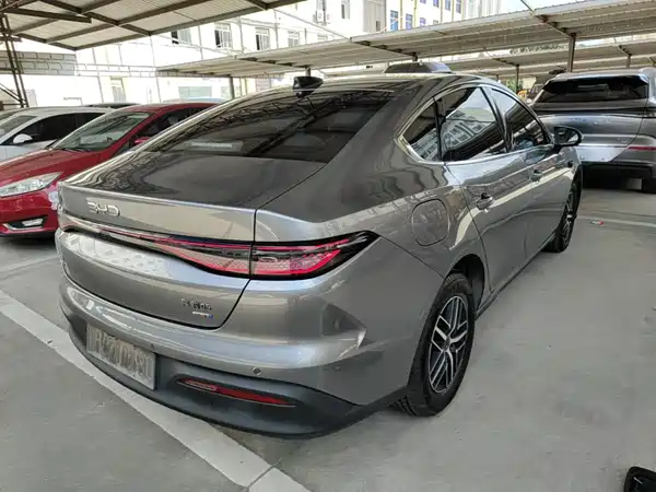 BYD Seal 05 DM-i 2025