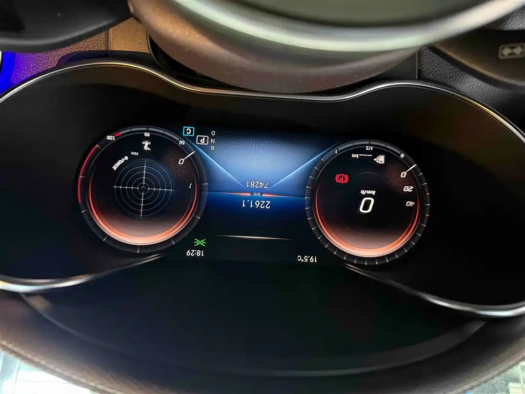 Mercedes-Benz GLC 2021 — фото 20