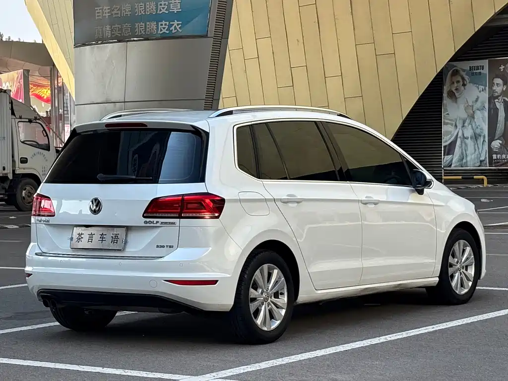 Volkswagen Golf Jialu 2016 — фото 4