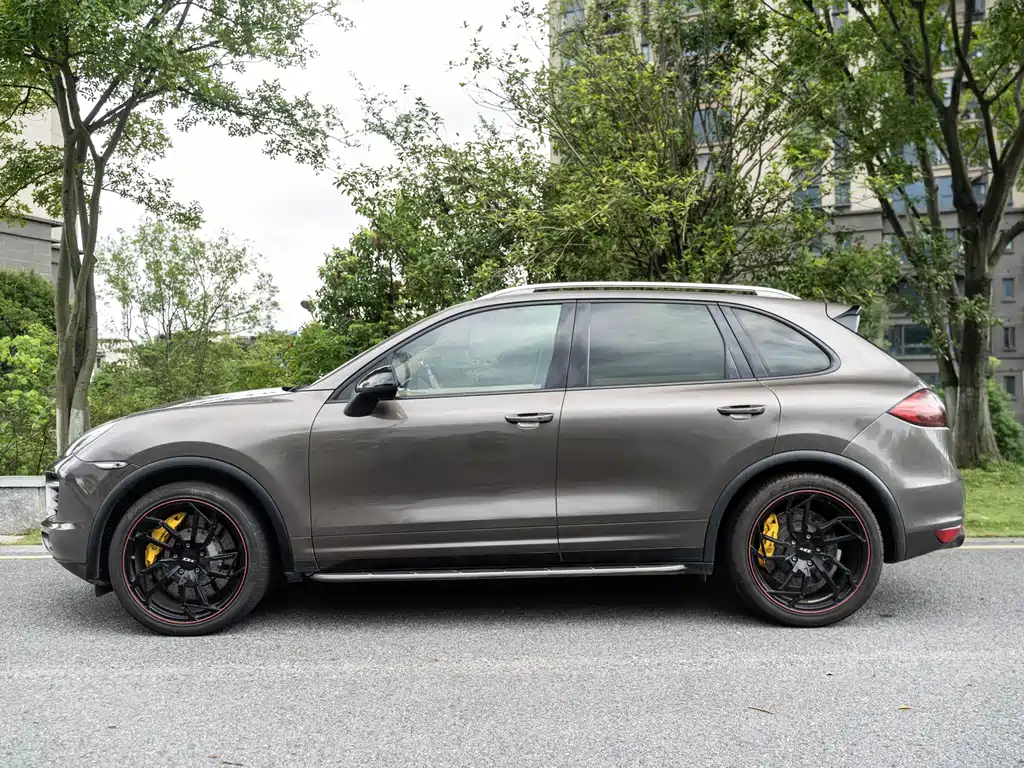 Porsche Cayenne 2014 — фото 4