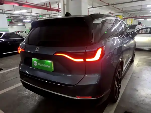NIO ES8 2020