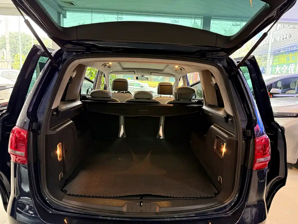Volkswagen Sharan 2015 — фото 11