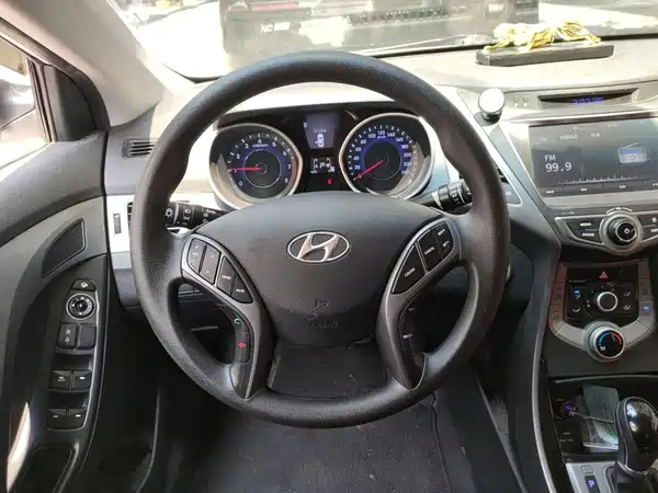Hyundai Elantra Langdong 2016