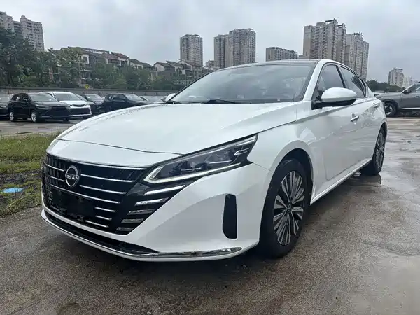 Nissan Teana 2023