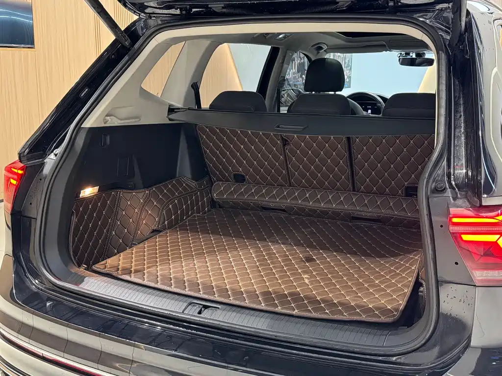 Volkswagen Tiguan L 2021 — фото 22