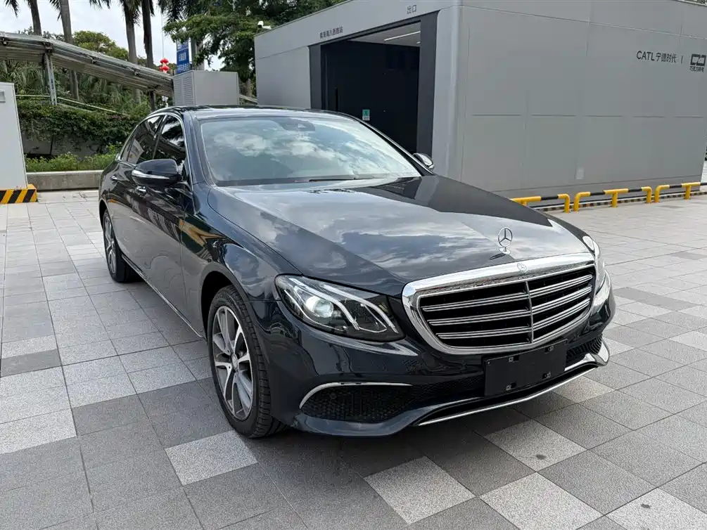 Mercedes-Benz E-Class 2016 — фото 3
