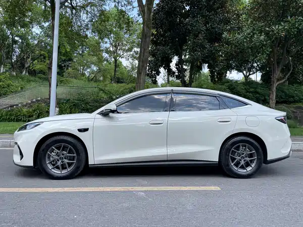 BYD Seal 06 2025