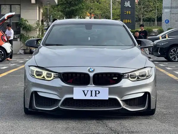BMW M4 2016