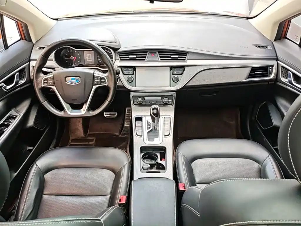 Geely Emgrand GS 2017 — фото 10