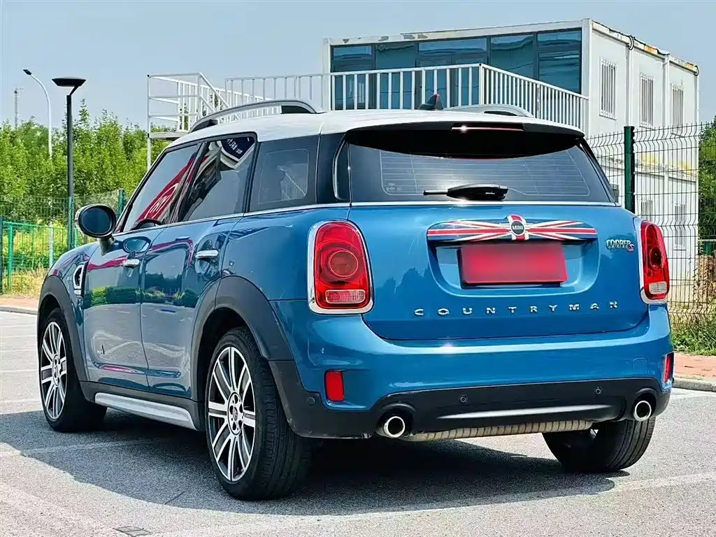 MINI Countryman 2019 — фото 12