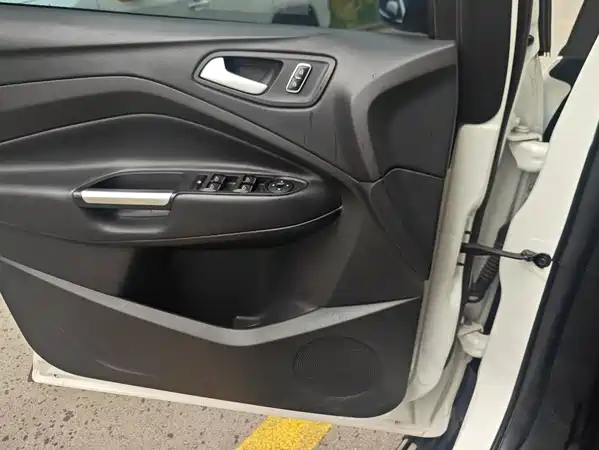Ford Kuga 2016