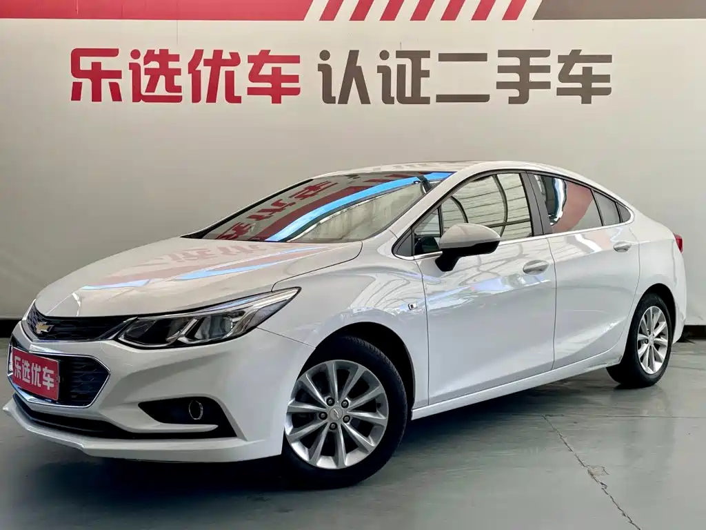 Chevrolet Cruze 2018 — фото 1