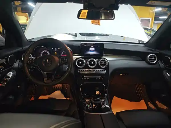 Mercedes-Benz GLC 2018