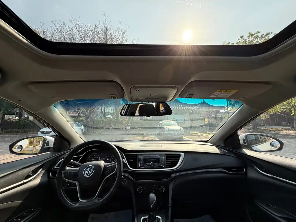 Buick Excelle 2018 — фото 10