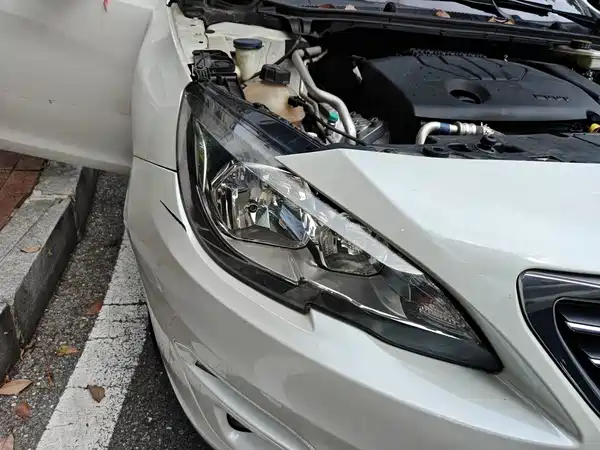 Peugeot 408 2015