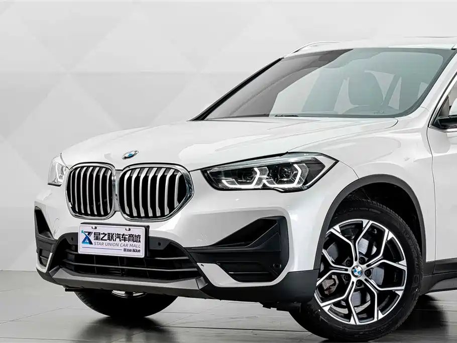 BMW X1 2022 — фото 3