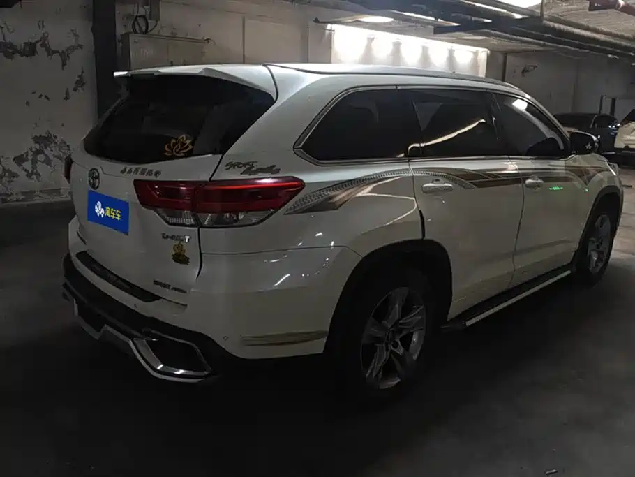 Toyota Highlander 2020