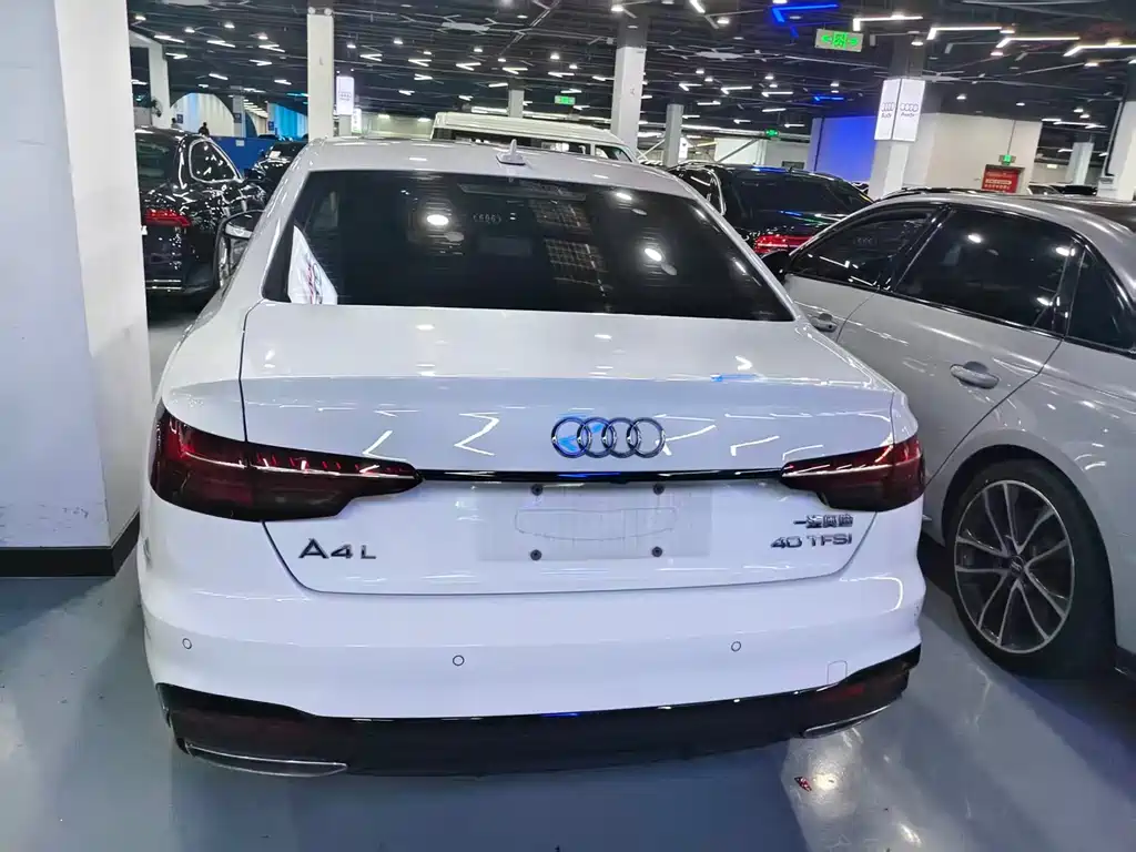 Audi A4L 2024 — фото 16
