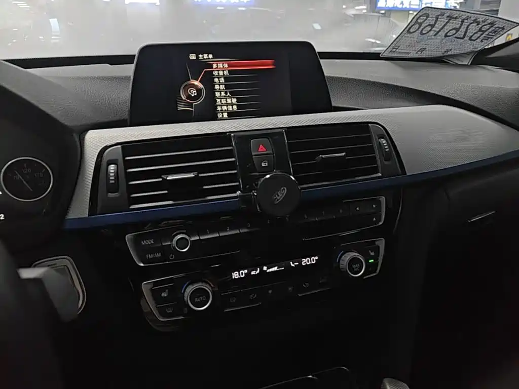 BMW 3 Series GT 2017 — фото 13
