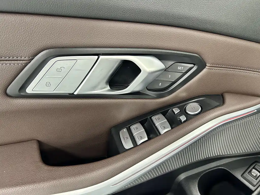 BMW 3 Series 2022 — фото 11