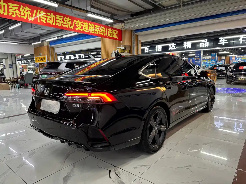 Honda Inspire 2024 — фото 10
