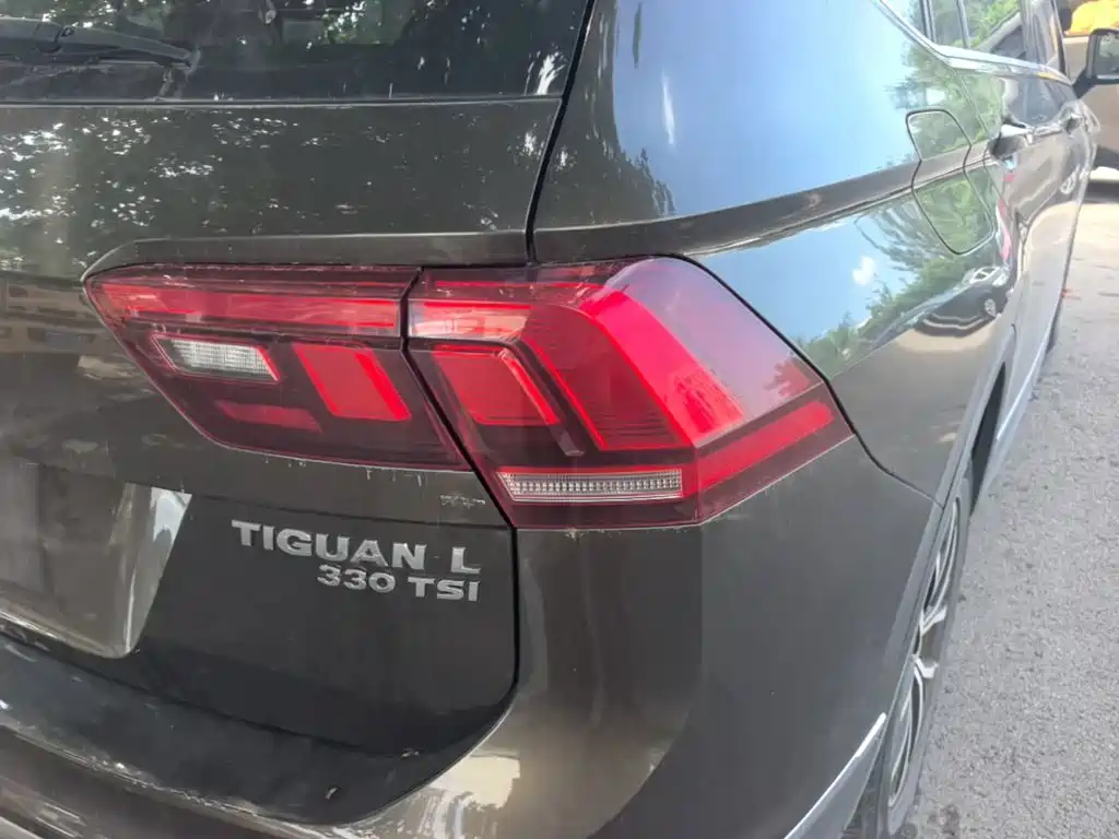 Volkswagen Tiguan L 2018 — фото 8