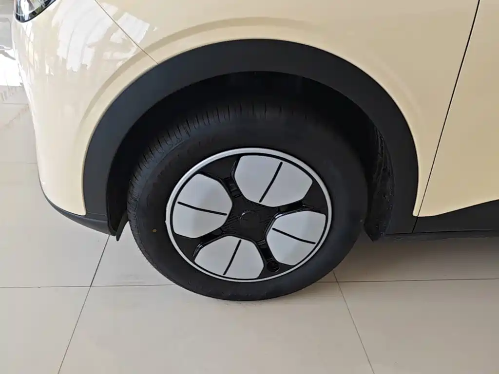 Geely Galaxy Starwish 2026 — фото 23