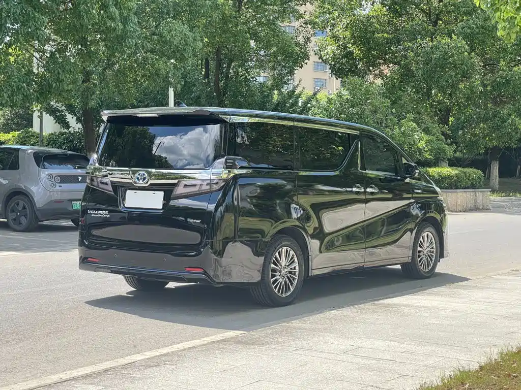 Toyota Vellfire 2021 — фото 8