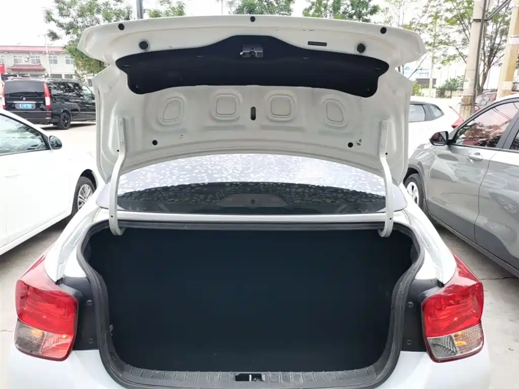 Hyundai Verna 2019 — фото 19