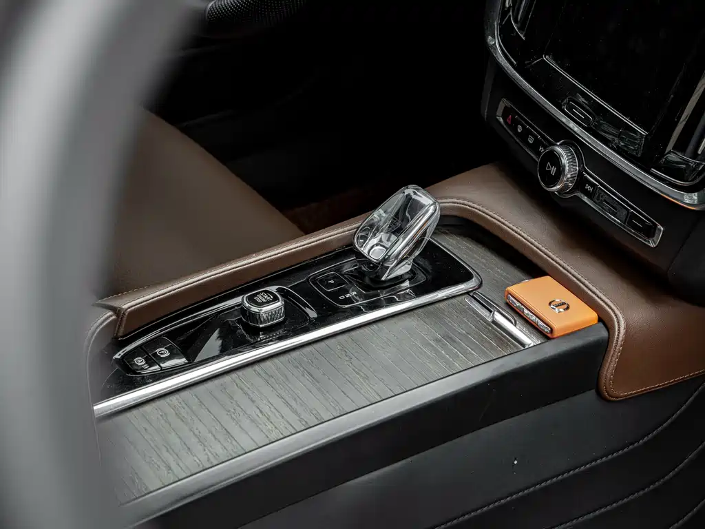 Volvo S90 2023 — фото 15