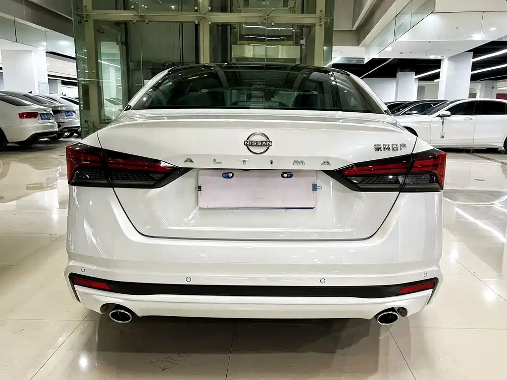 Nissan Teana 2023 — фото 5