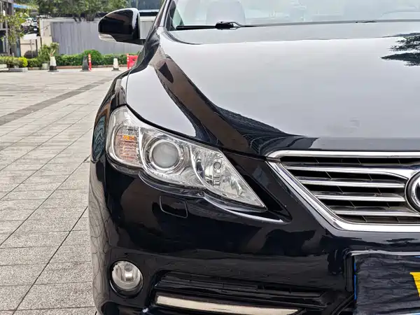 Toyota Reiz 2013