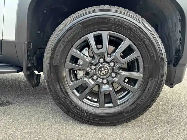 Toyota Prado 2025