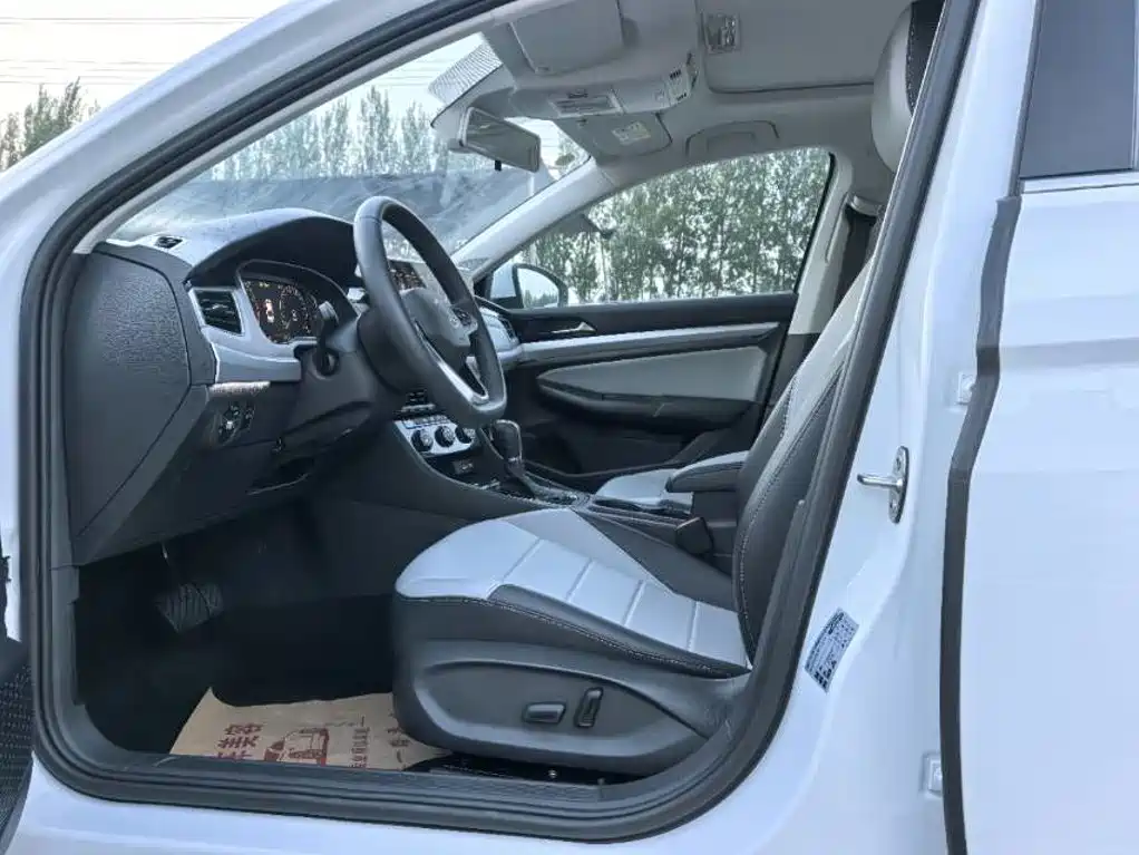Volkswagen Bora 2022