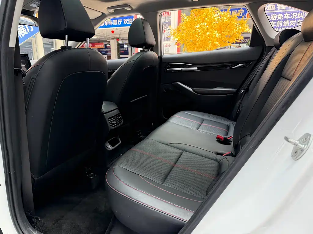 Kia KX3 2021 — фото 10