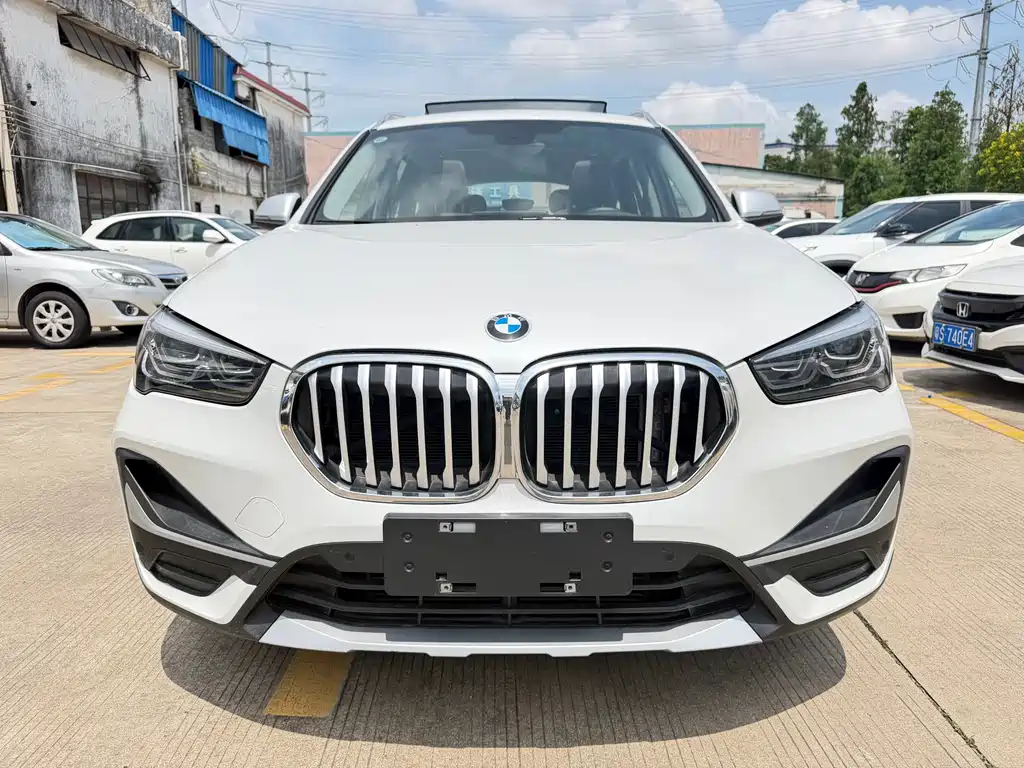 BMW X1 2022 — фото 2