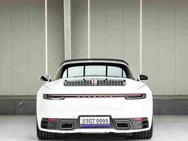 Porsche 911 2024 — фото 7