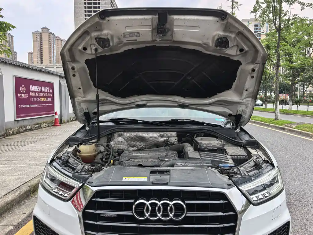Audi Q3 2019 — фото 19