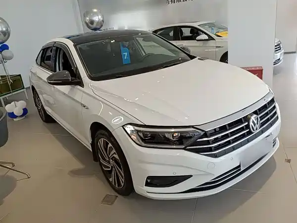 Volkswagen Sagitar 2019