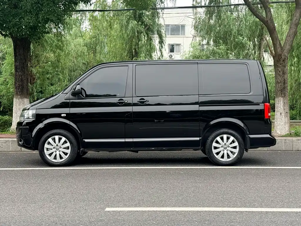 Volkswagen Multivan 2012