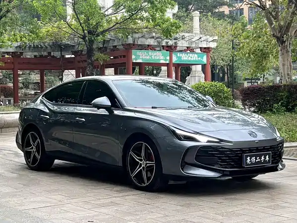 MG MG7 2025