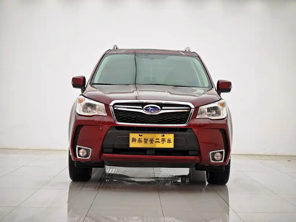Subaru Forester 2015 — фото 2