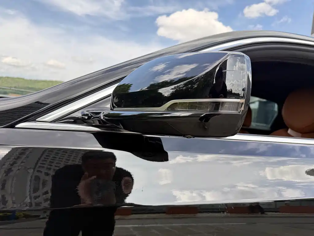 Cadillac CT6 2022 — фото 15