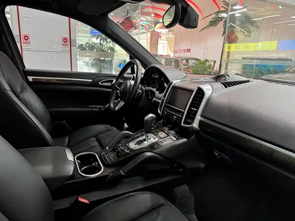 Porsche Cayenne 2015