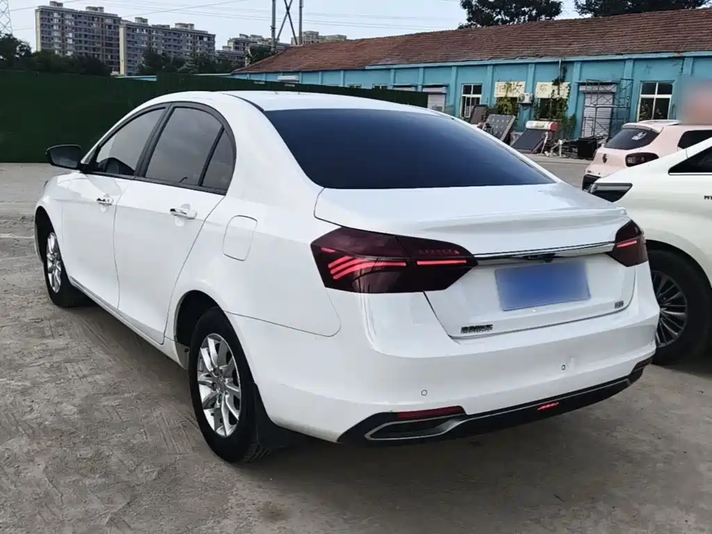 Geely Emgrand 2020