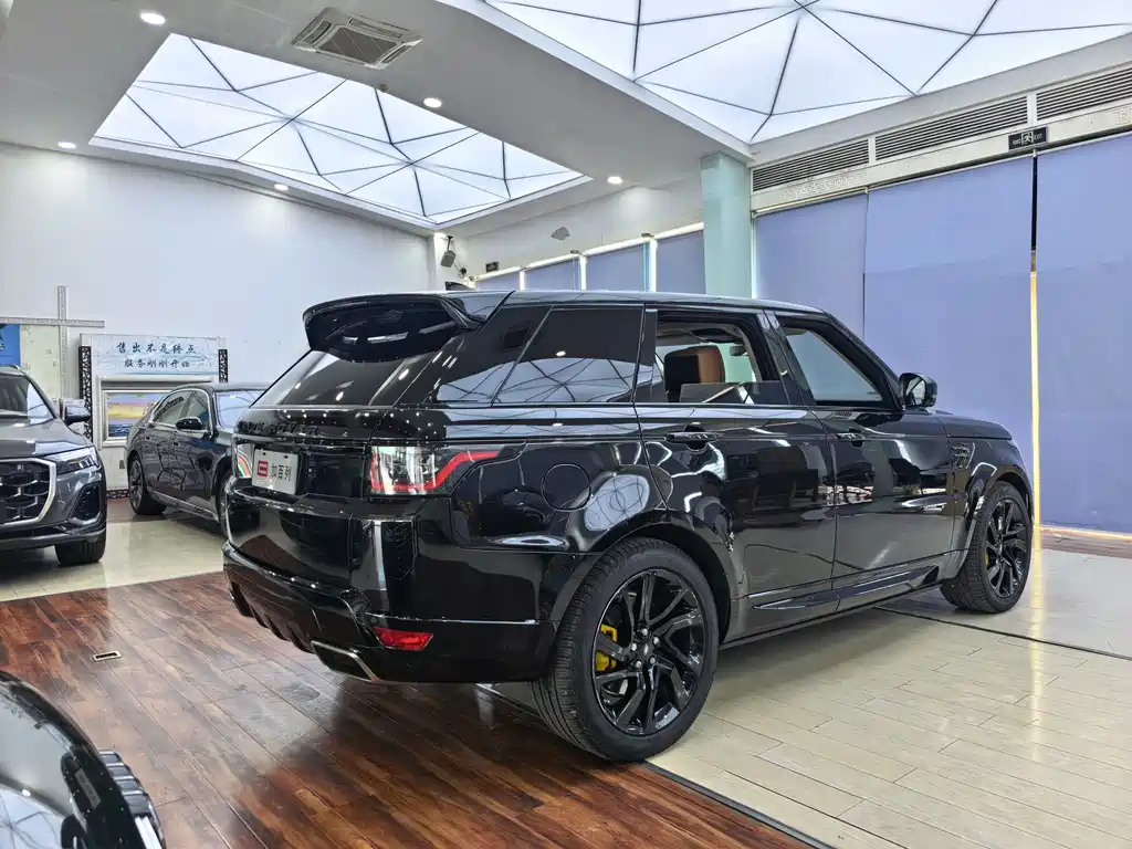 Land Rover Sport 2020 — фото 17