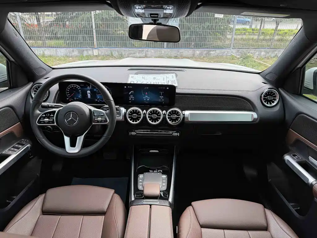 Mercedes-Benz GLB 2021