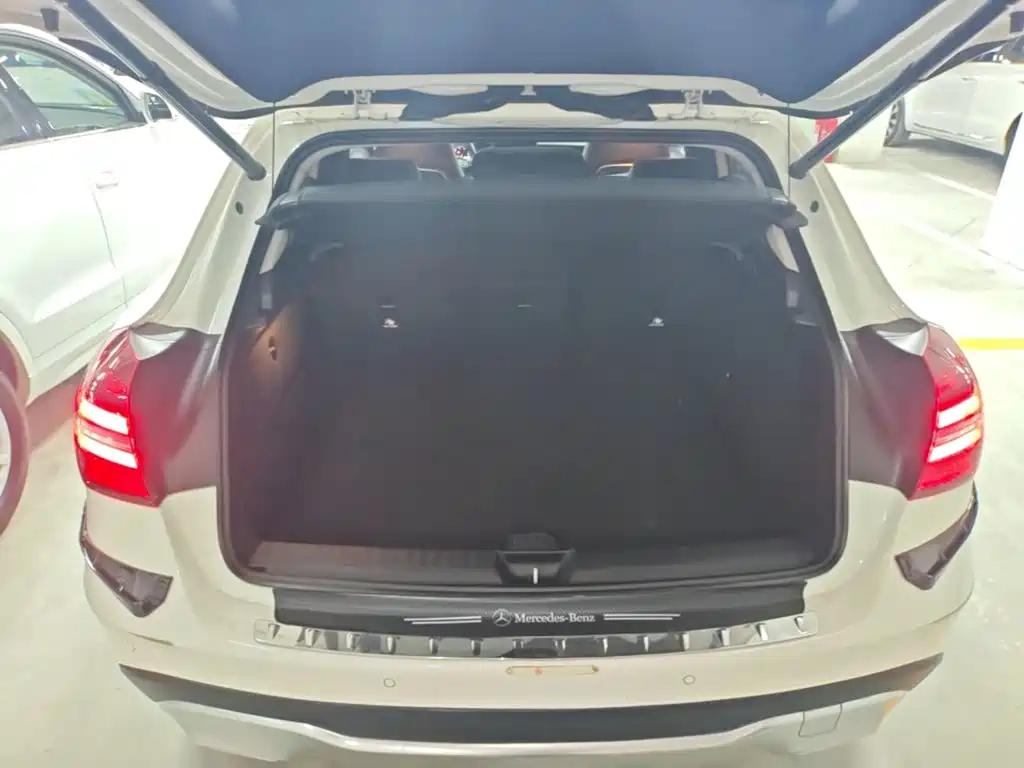 Mercedes-Benz GLA 2018 — фото 19