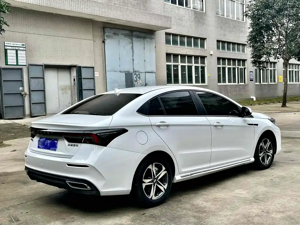 Chery Arrizo 5 PLUS 2021